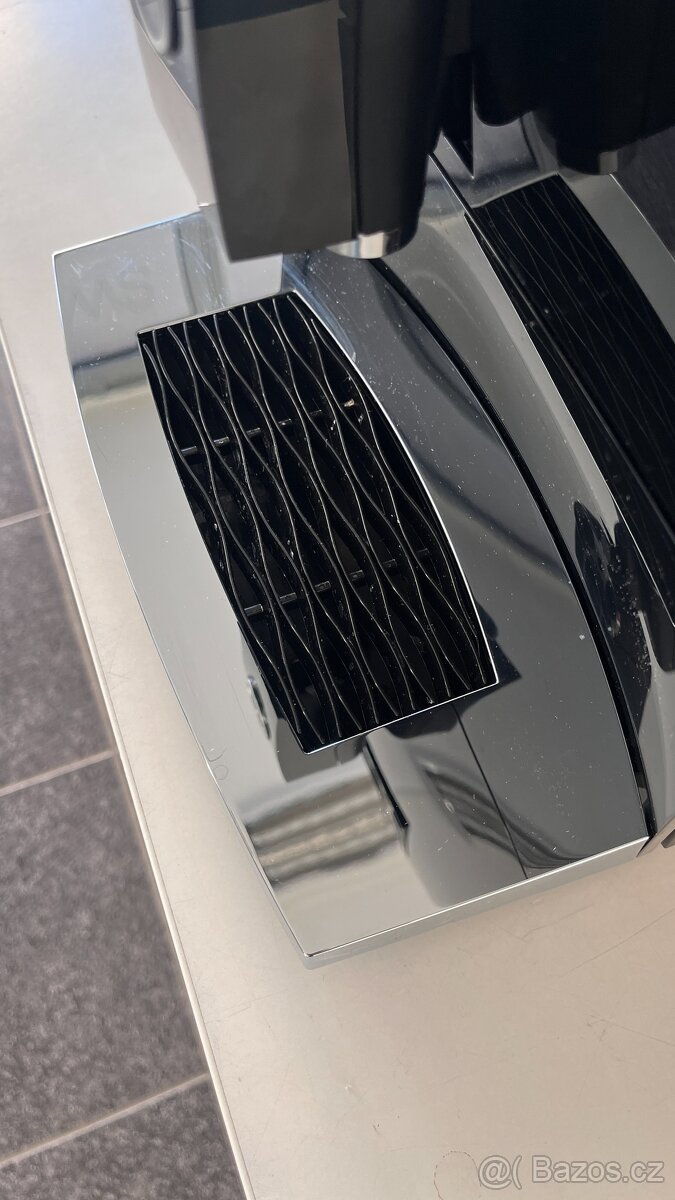 Jura C8 - předváděcí model (záruka, odpočet DPH) - 6