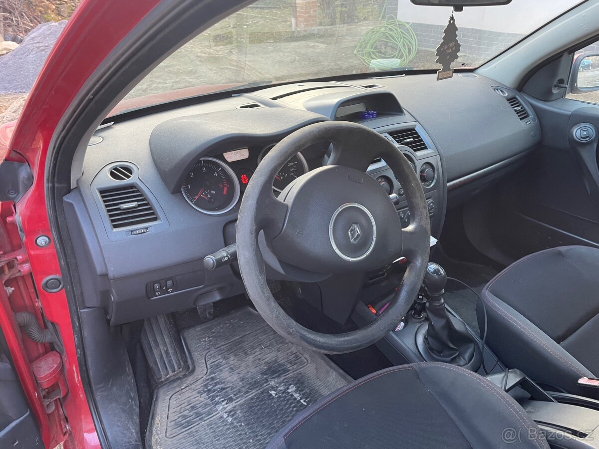 Renault Megane 1,5dci - 6
