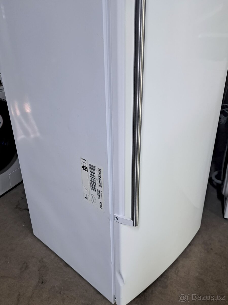 Mrazák 7 šup. Siemens NoFrost, A++. - 6
