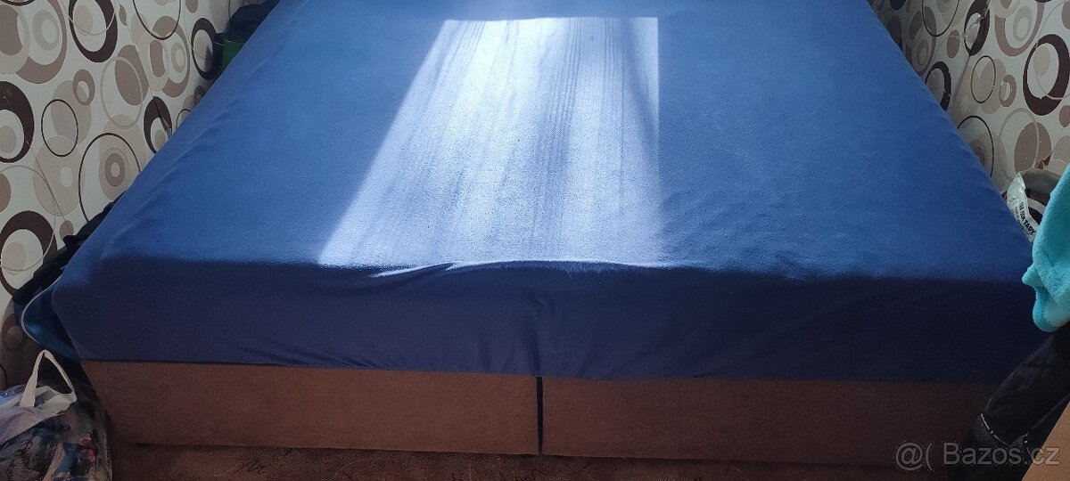 Manželská postel - 6