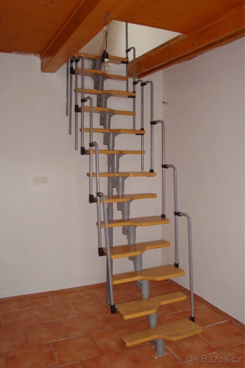 Pronájem 3kk podkroví, Chomutovská 458, Kášterec - 6