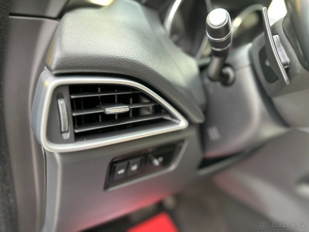 Jaguar F-Pace Portfolio 3.0TD/221kW 1.Maj. r.v.2016 PANORAMA - 6