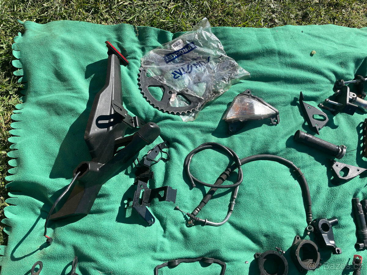 Kawasaki ER 6 2012+ - 6