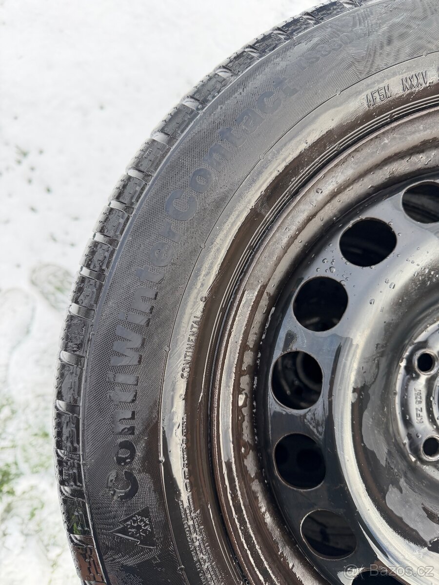 Prodám zimní pneu 215 60 R16 Continental s disky - 6