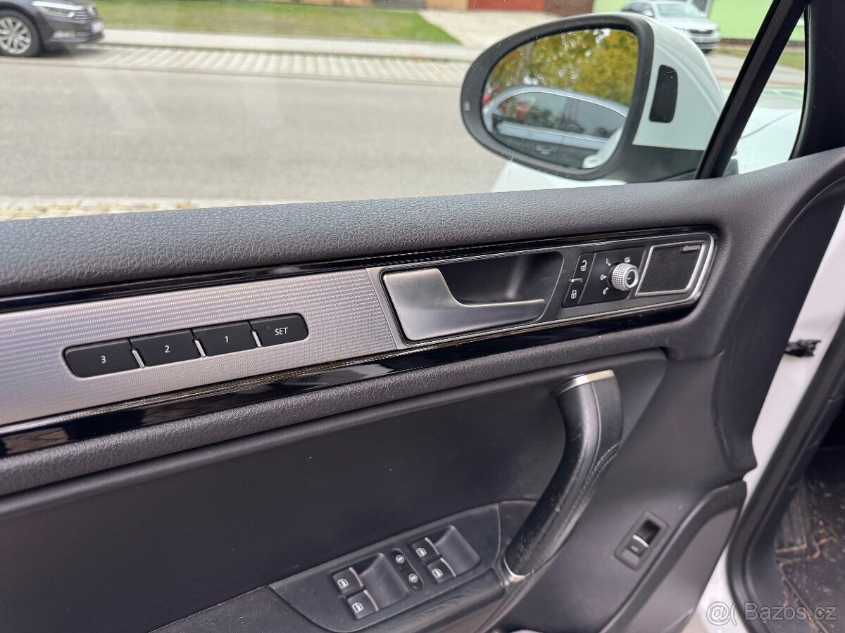 VW Touareg 7P, 2. generace, R-line, facelift, 193 kW - 6
