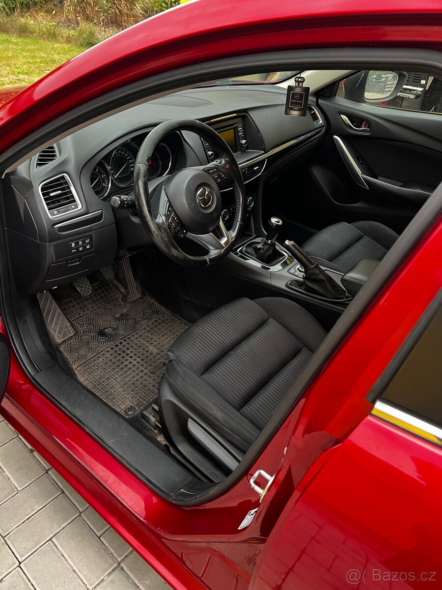 Prodám Mazdu 6 2.2 skyactive - 6