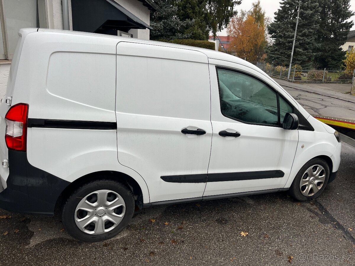 Ford Transit Courier - 6