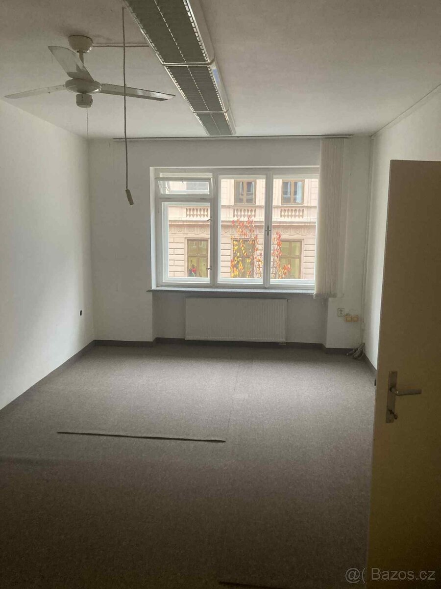 Pronájem bytu 3+1, 70 m Brno, Jaselská - 6