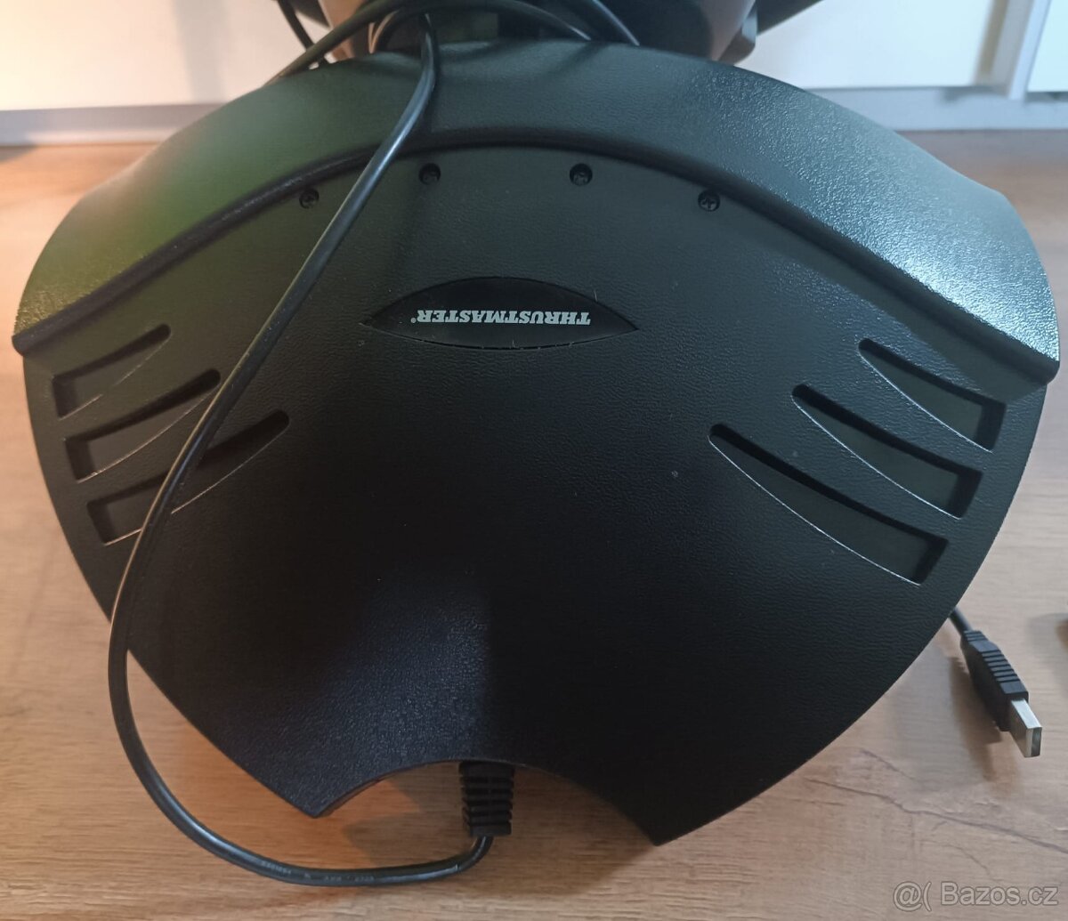 PRODÁM HERNÍ VOLANT THRUSTMASTER - 6