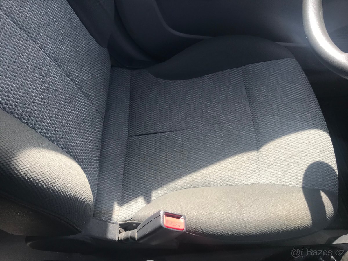 Kia Picanto 2005 1,0i 45kW, LX - díly - 6