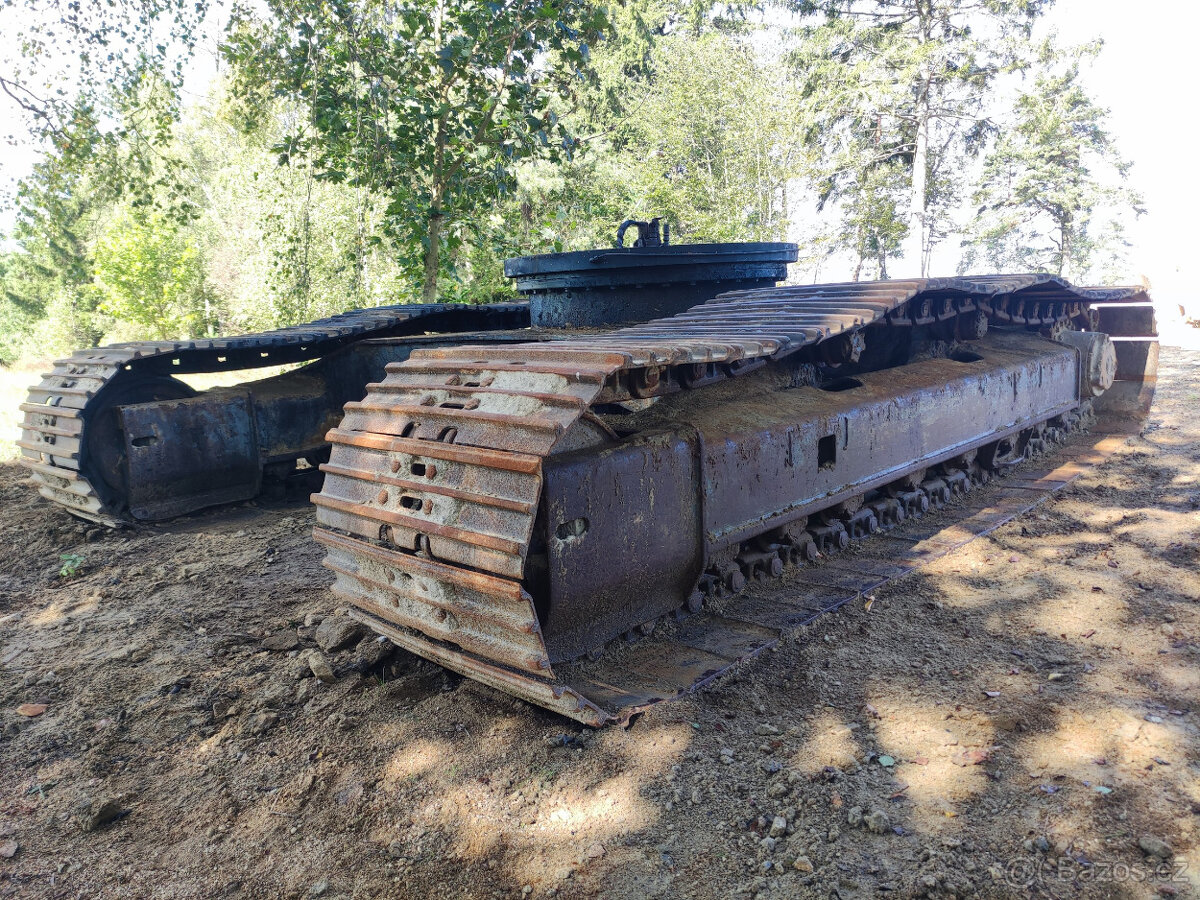 JCB JS200LC - podvozek - 6