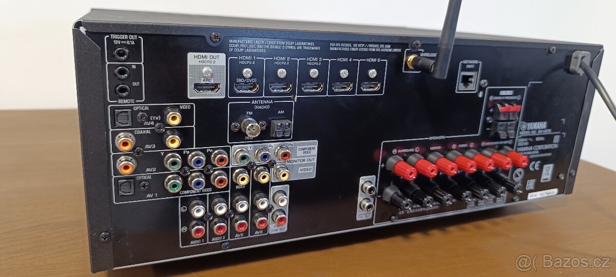 Predám 7.2 AV receiver Yamaha RX-V 679 - 6