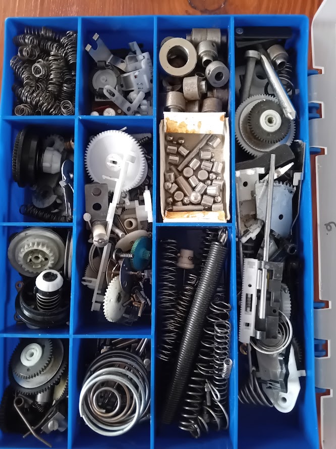 Součástky elektro - 6