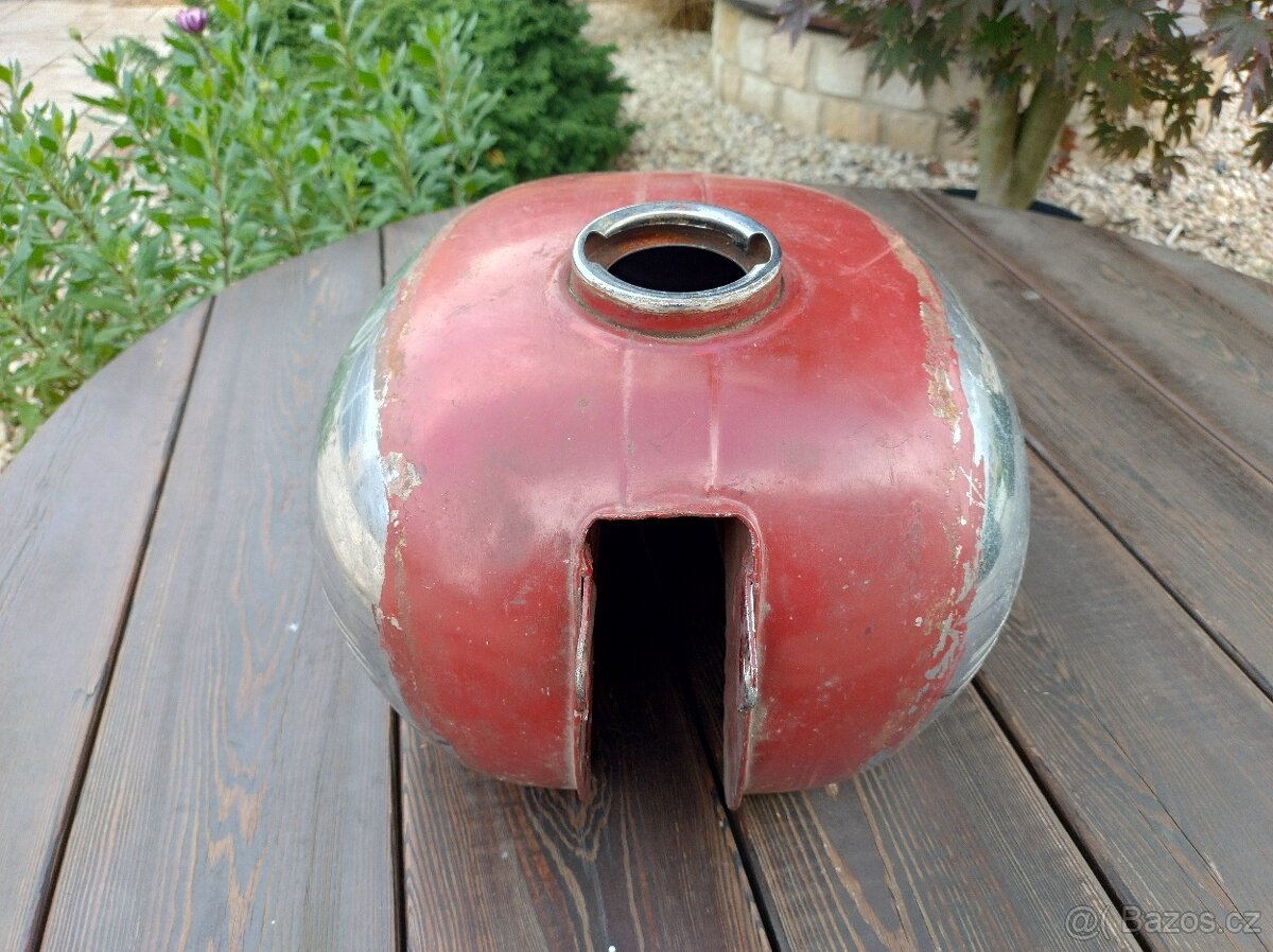 Nádrž Jawa 250 - 6