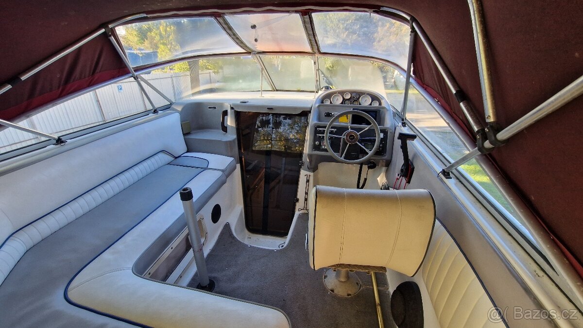 Bayliner Ciera 2655 + vlek 3.5T - sleva - 6