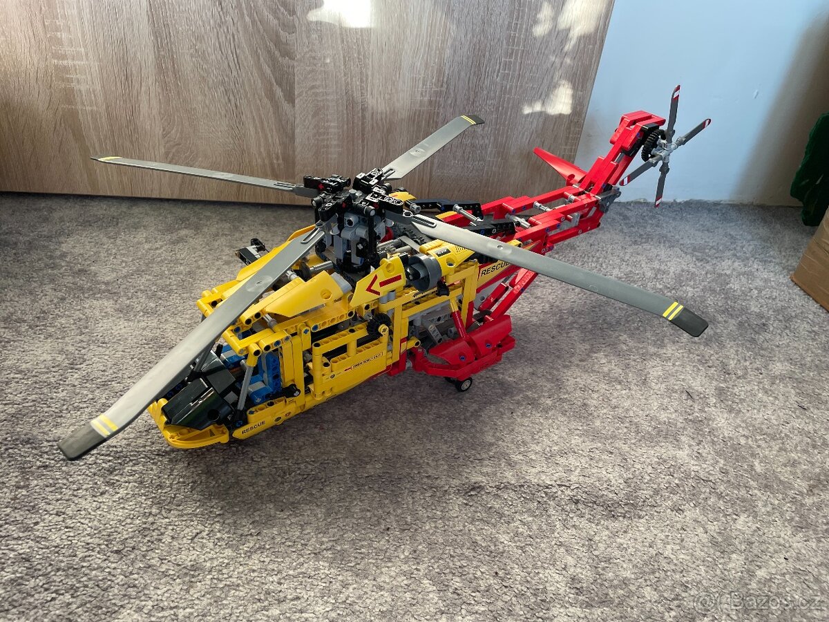Lego Technic 9396 Helicopter - 6