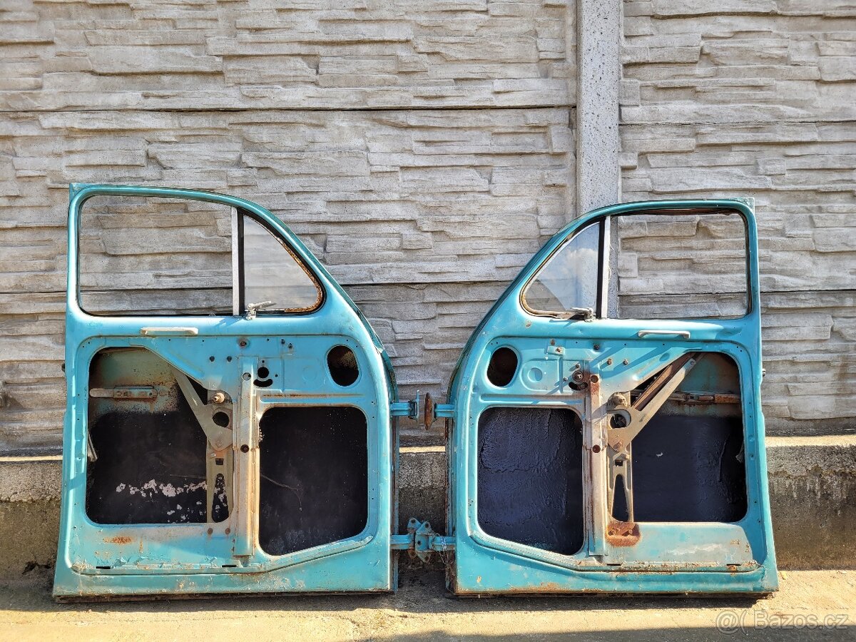 dveře škoda 1202 - 6