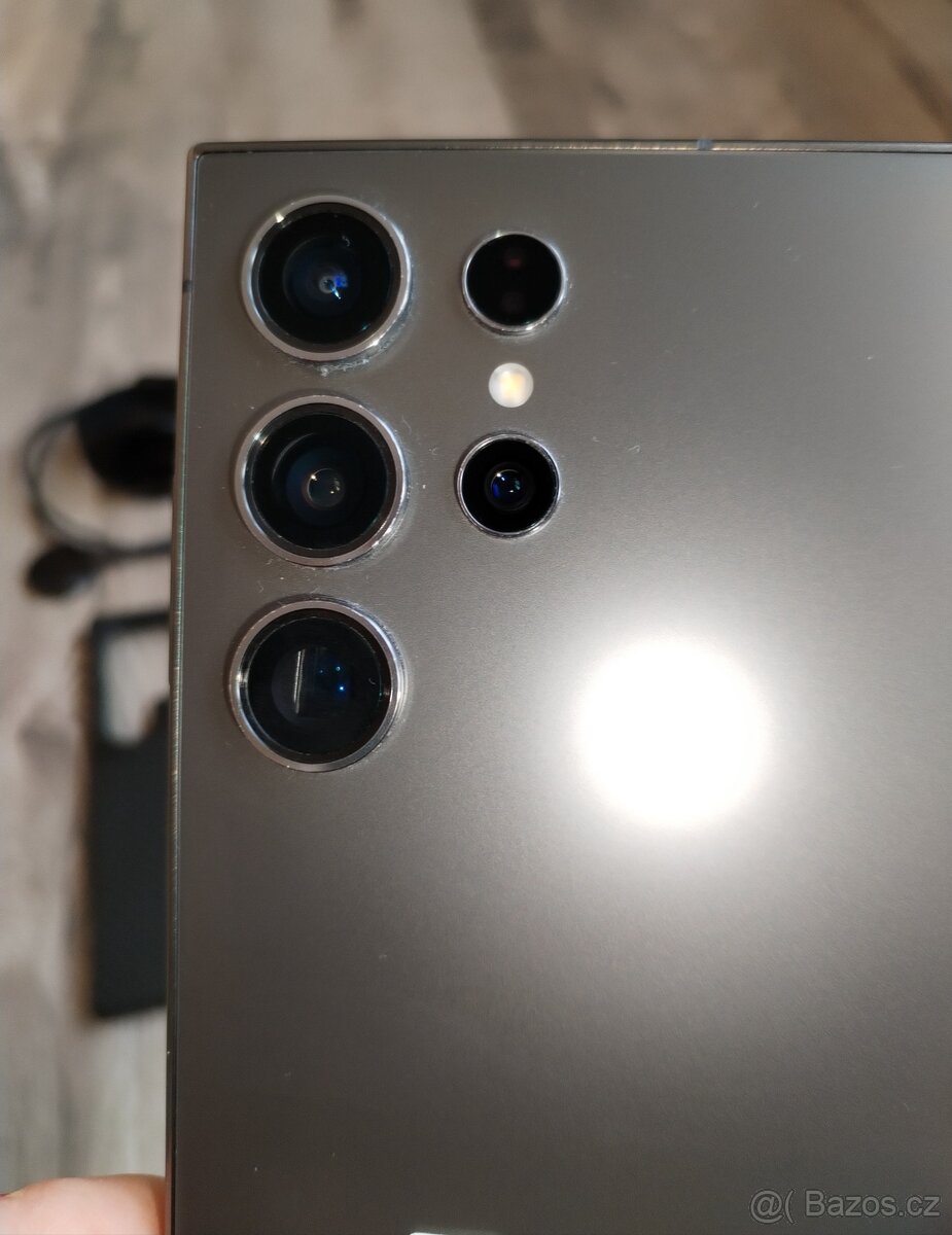 Samsung Galaxy S24 Ultra černý - 6