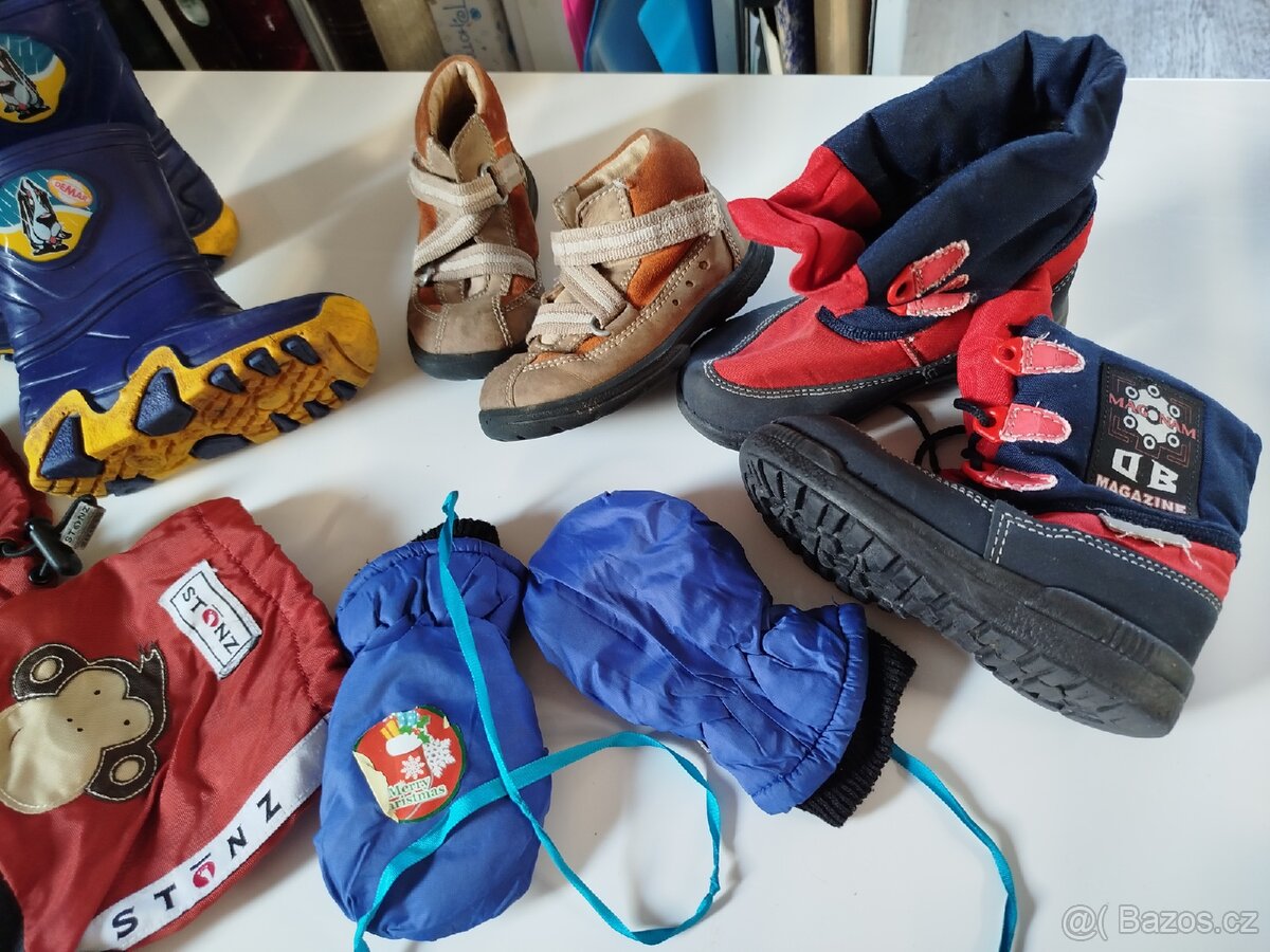 Dětské oblečení, hračky, rukavice.. - 6