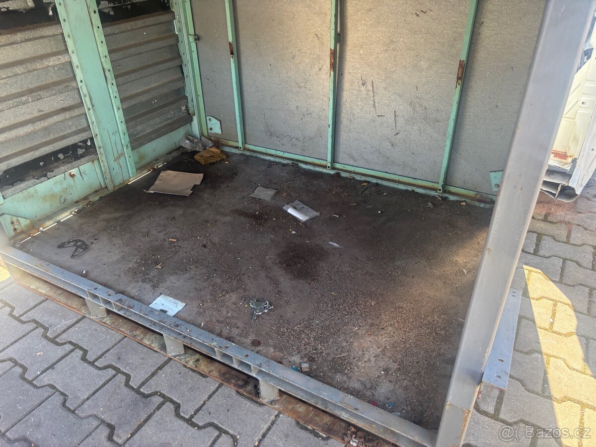 Prodám dva ocelové boxy - 6