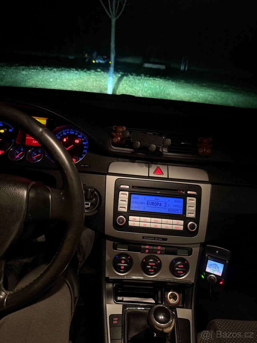 Volkswagen Passat B6 - 6