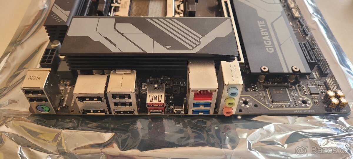 Základní deska GIGABYTE B650M DS3H - 6