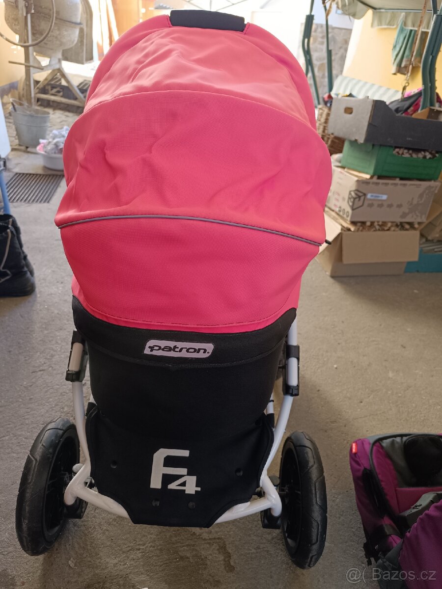 Kočárek a vajíčko Zn. Patron - 6