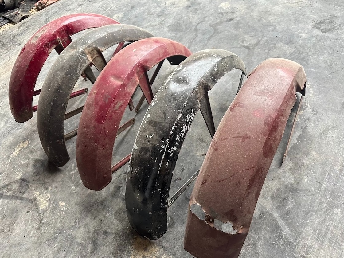 Predám prední blatník 18" JAWA 350/634 ČZ 350/472 - 6