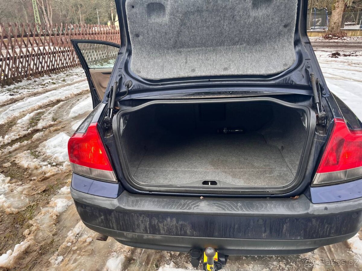 Prodám Volvo S60 2.4 Benzin - 6
