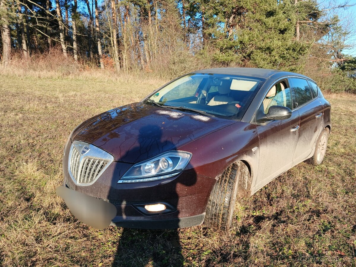 Lancia Delta 2.JTD 121kw - 6