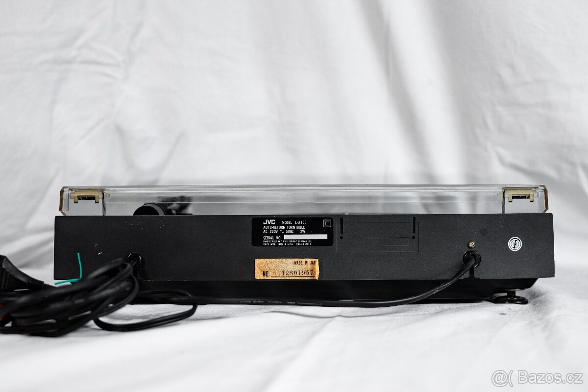 Gramofon JVC - 6