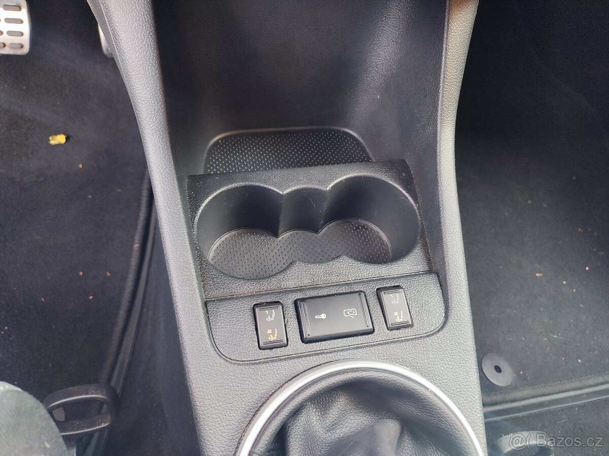 2013 facelift Škoda Fabia 1.2 tsi 63 kW Monte Carlo - 6