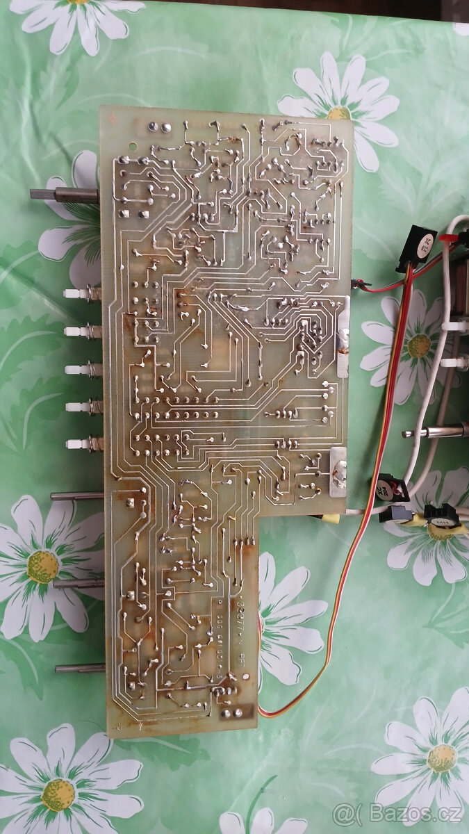 Prodám plně funkční korekci a magnetofon do rmg Tesla Condor - 6