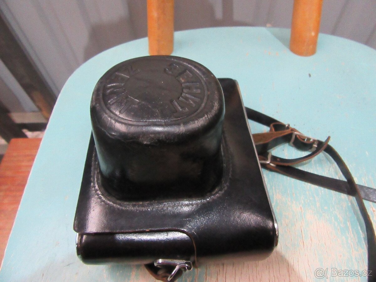 Nabízím starožitný fotoaparát Zenit EM - 6