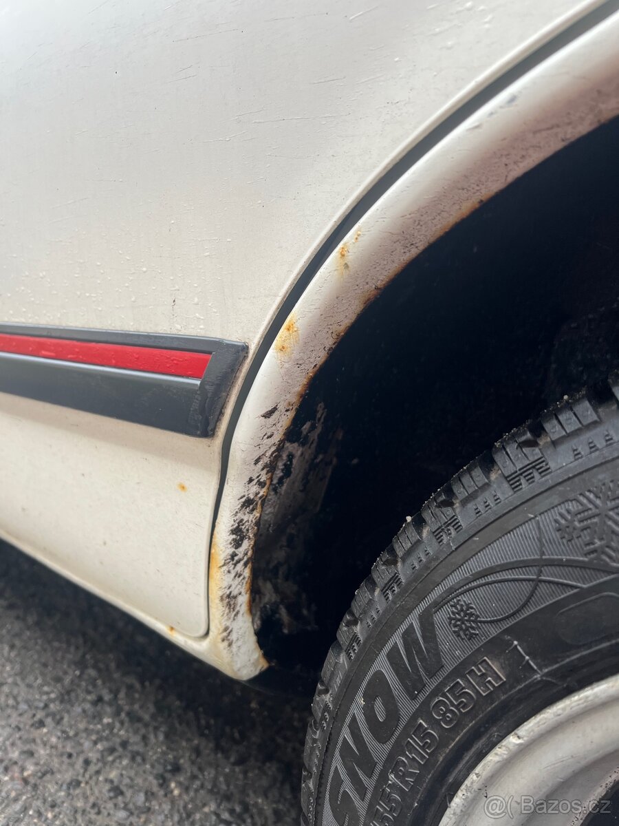 Ford Sierra 1.6i CLX - 6