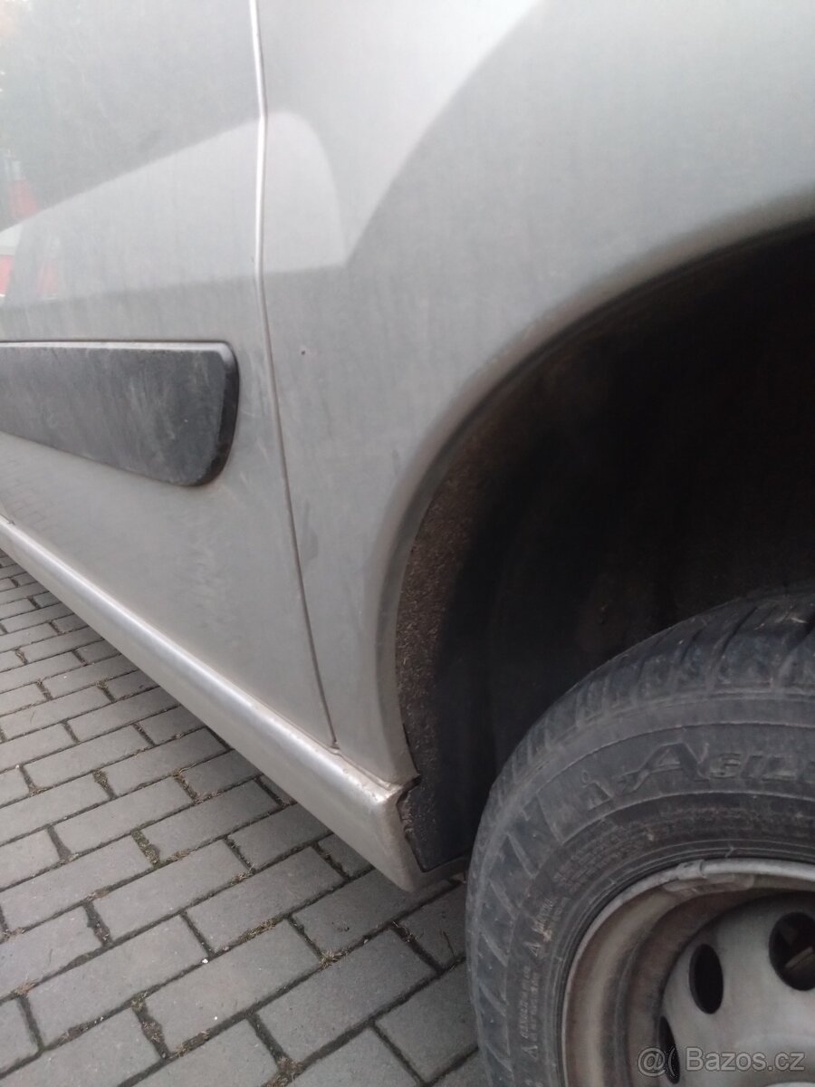 Obytná dodávka ideální pro rybáře nebo pejskaře - 6