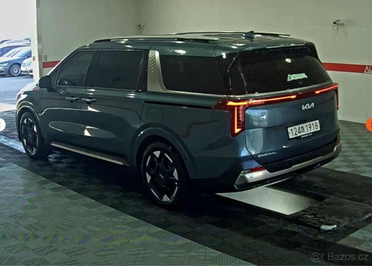 Kia Carnival 2.2-7MÍST-NA CESTĚ - 6