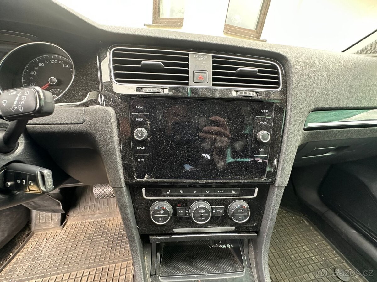 VW Golf 8 kombi 2.0TDI 85KW DTRD UWU LC9A r.v. 2022 - 6