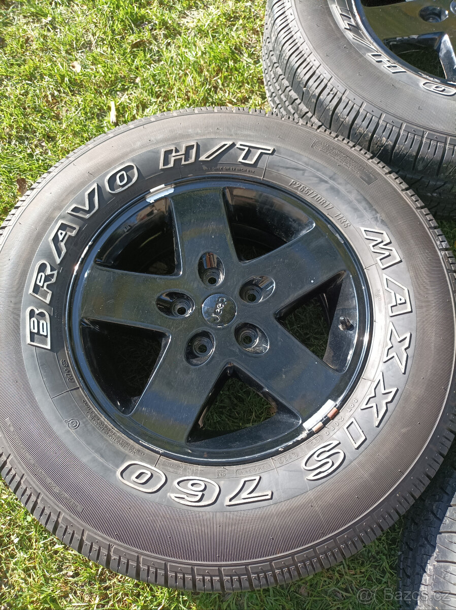 Sada Jeep Wrangler R17 5x127 Maxxis 265/70/17 - 6