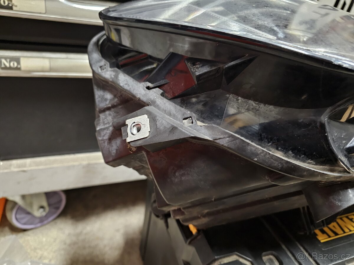 Pravé přední světlo VW Golf Sportsvan - 6