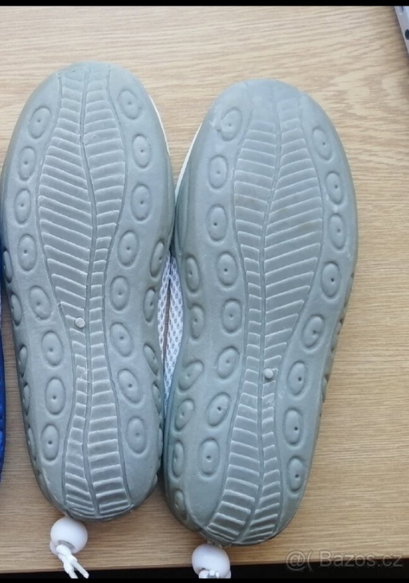 Tenisky, cvičky, boty do vody, crocsy.... - 6