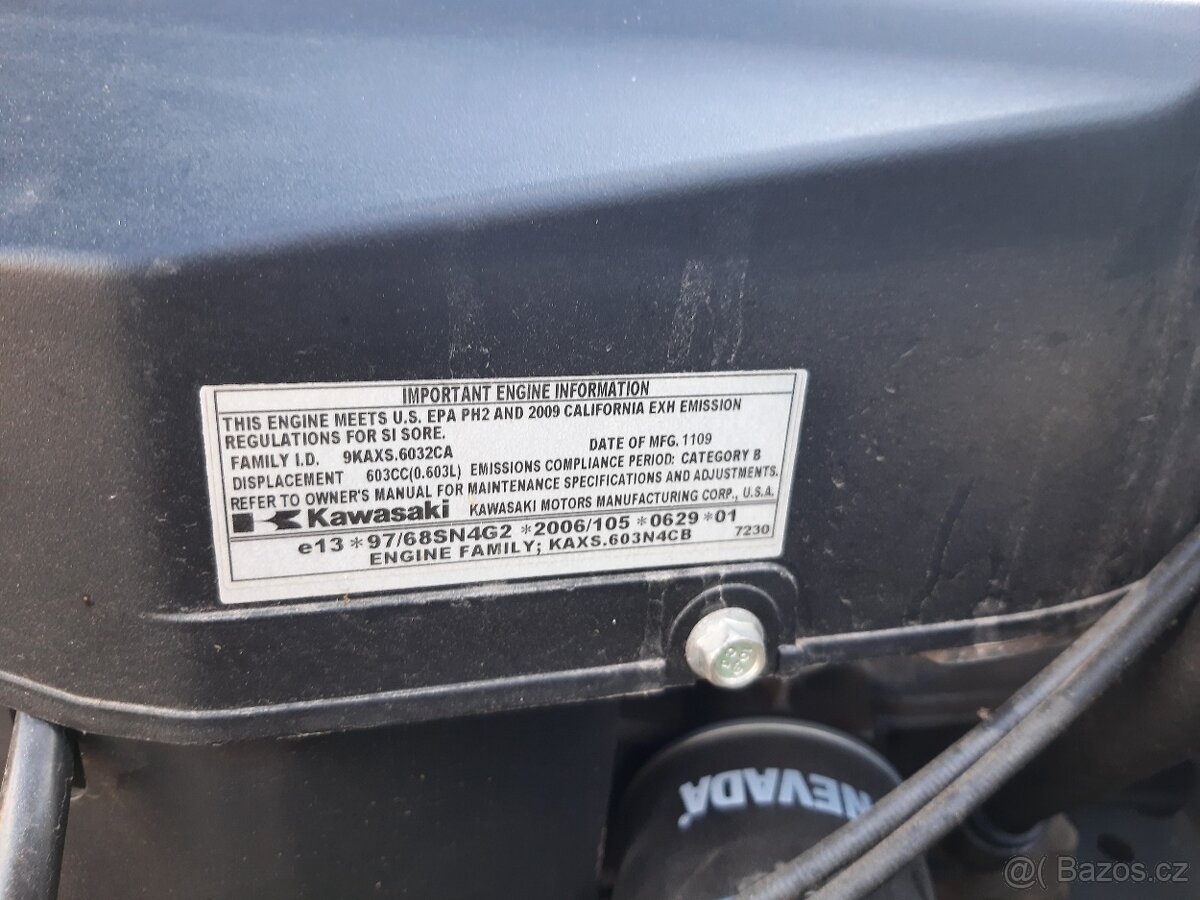 Zahradní traktor John Deere X300R - 6