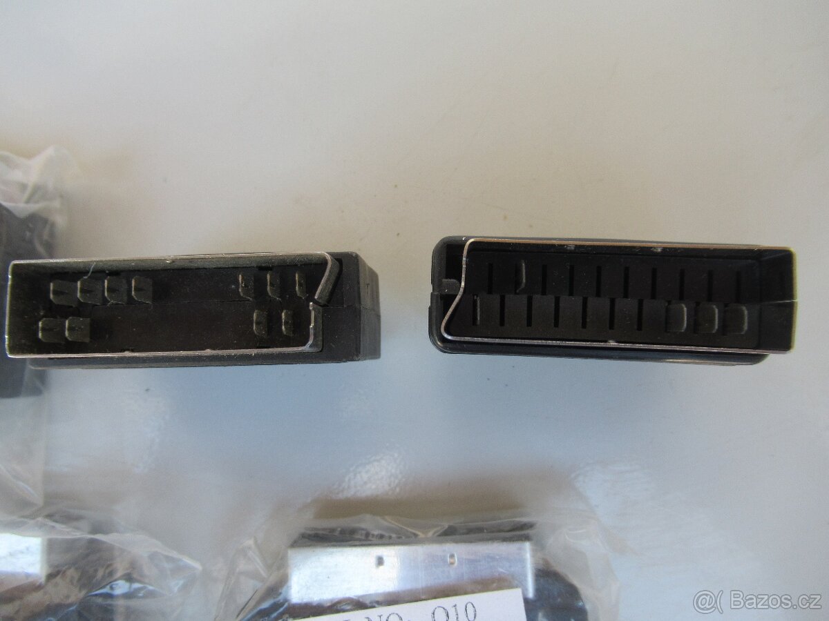 Propojovací kabely a konektory cinch a scart + síťové šňůry. - 6