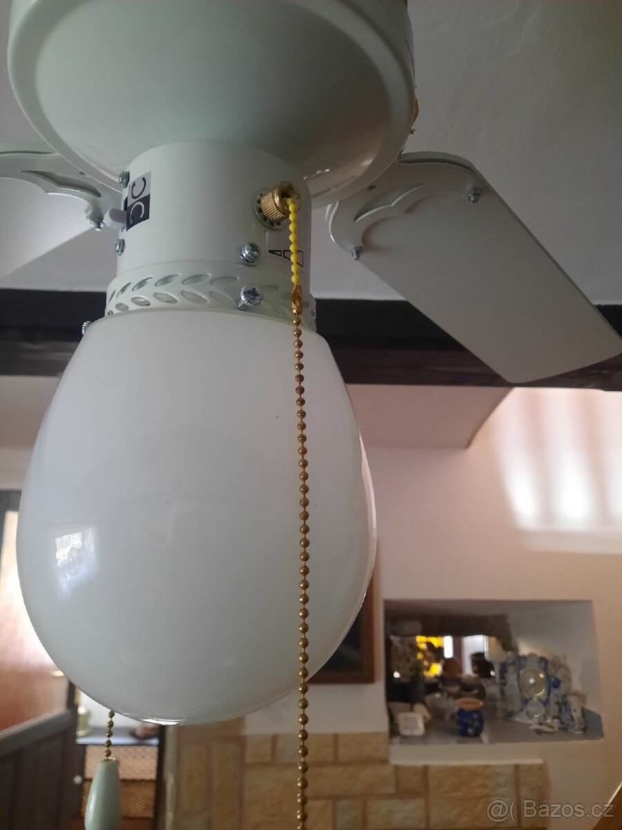 Madeira Stropní ventilátor se světlem 107cm Nový - 6