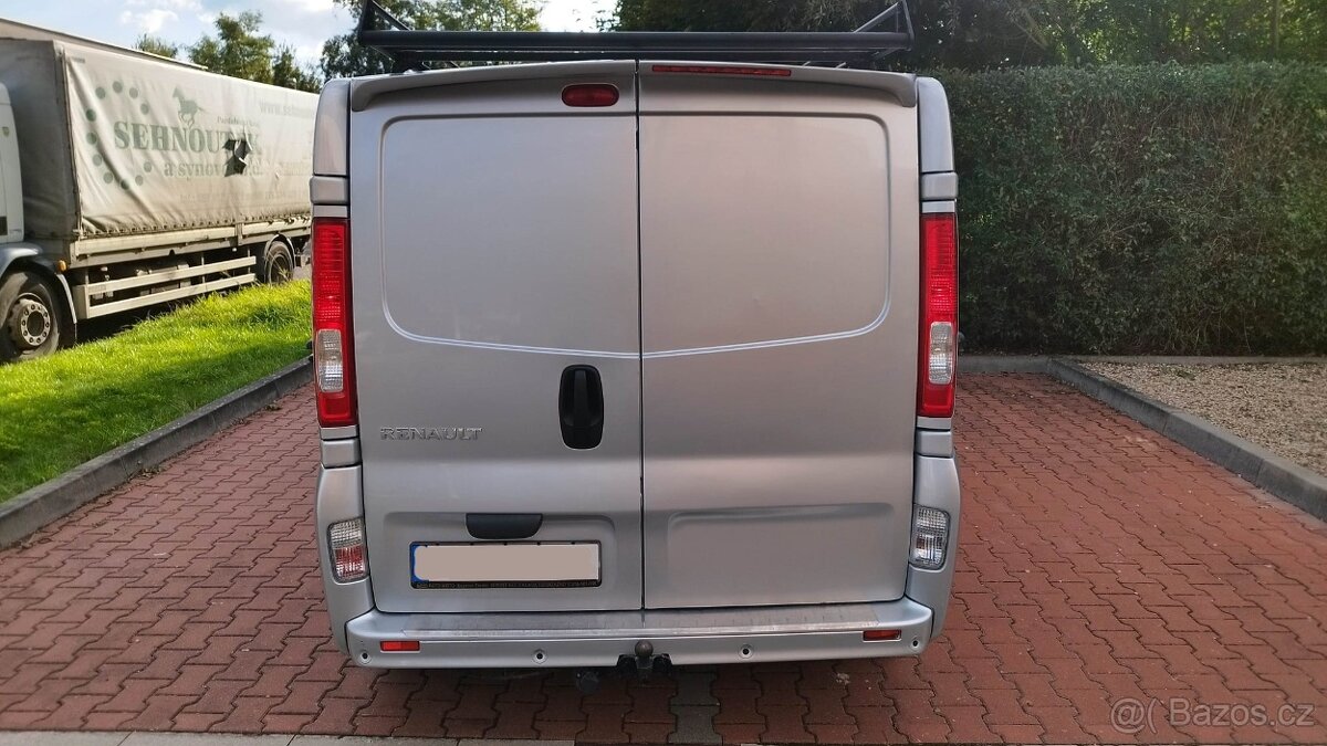 RENAULT TRAFIC 2.0DCI 84KW BEZ DPF LONG 6 MÍST R.V.2011 - 6