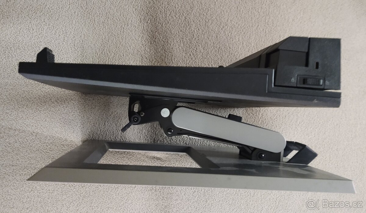 DELL dokovací stanice - 6