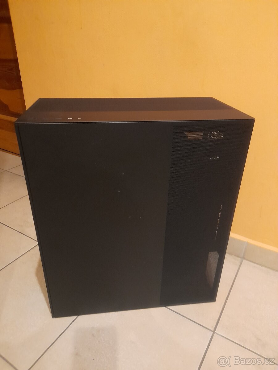 NZXT CM-H72FB-01 - 6