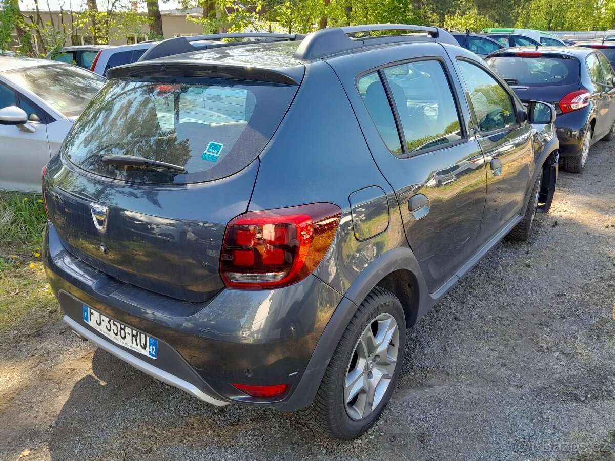 Dacia Sandero 0,9 TCe 90 Stepway - 6