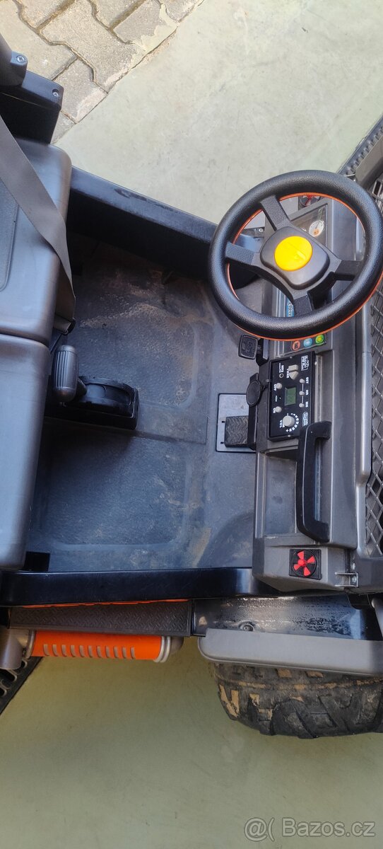 Elektrické dětské autíčko Peg Perego Gaucho Rock In - 6