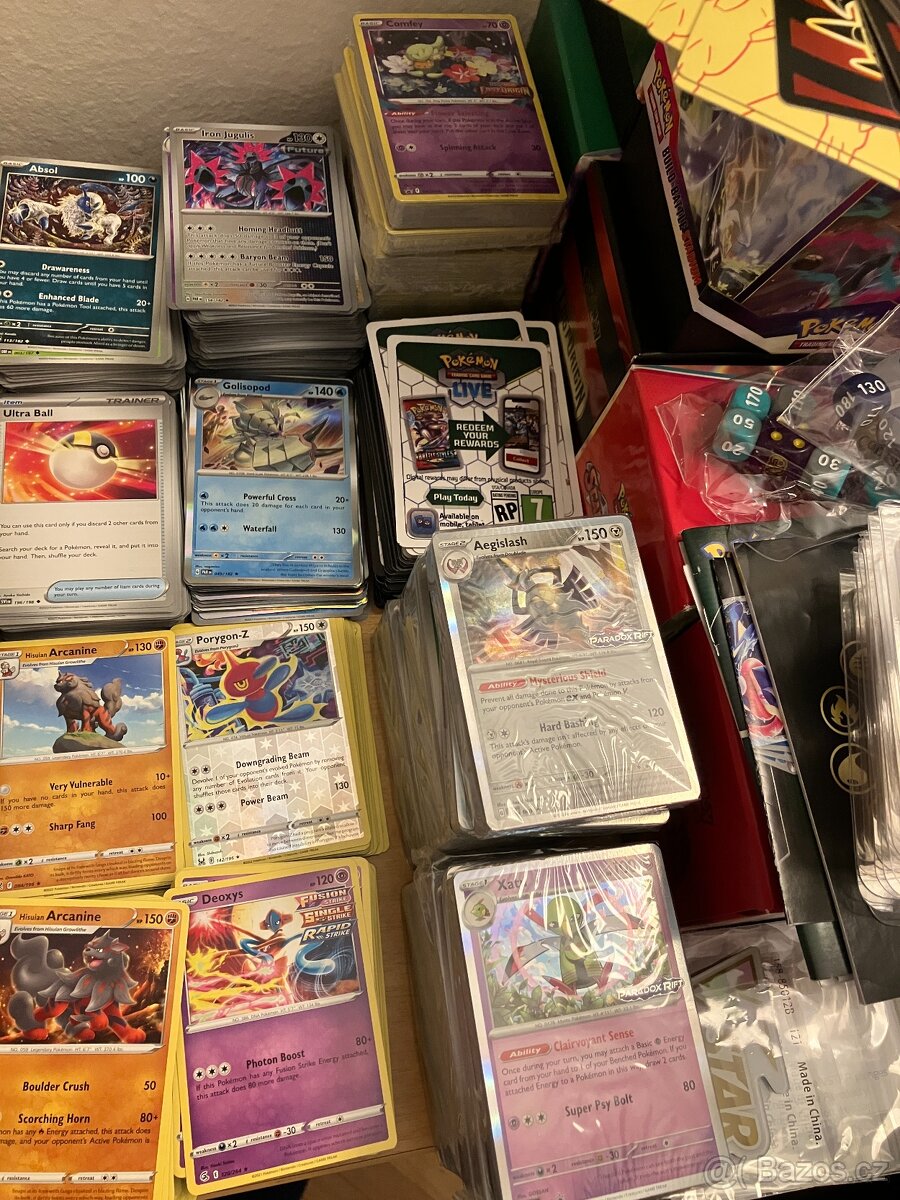 Velká spousta Pokemon karet, boxů, žetonů, krabiček - 6